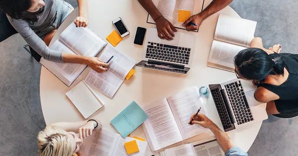 Waarom kiezen voor een HBO Associate degree?